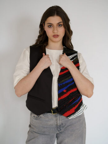 ЖИЛЕТКА З АПЛІКАЦІЄЮ