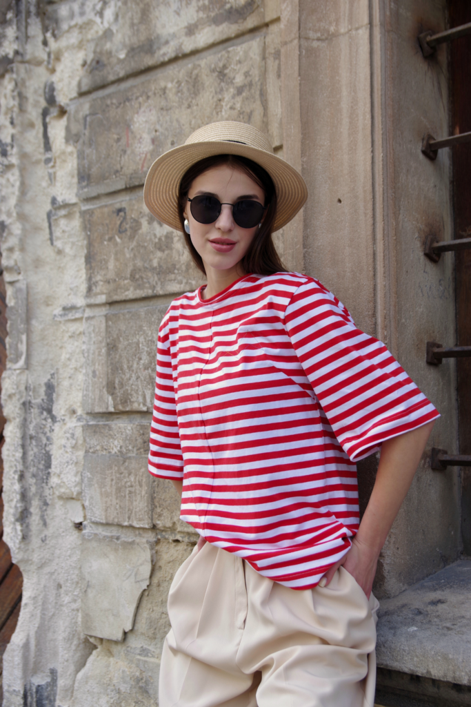 ФУТБОЛКА СМУГАСТА